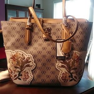 Nine West purse